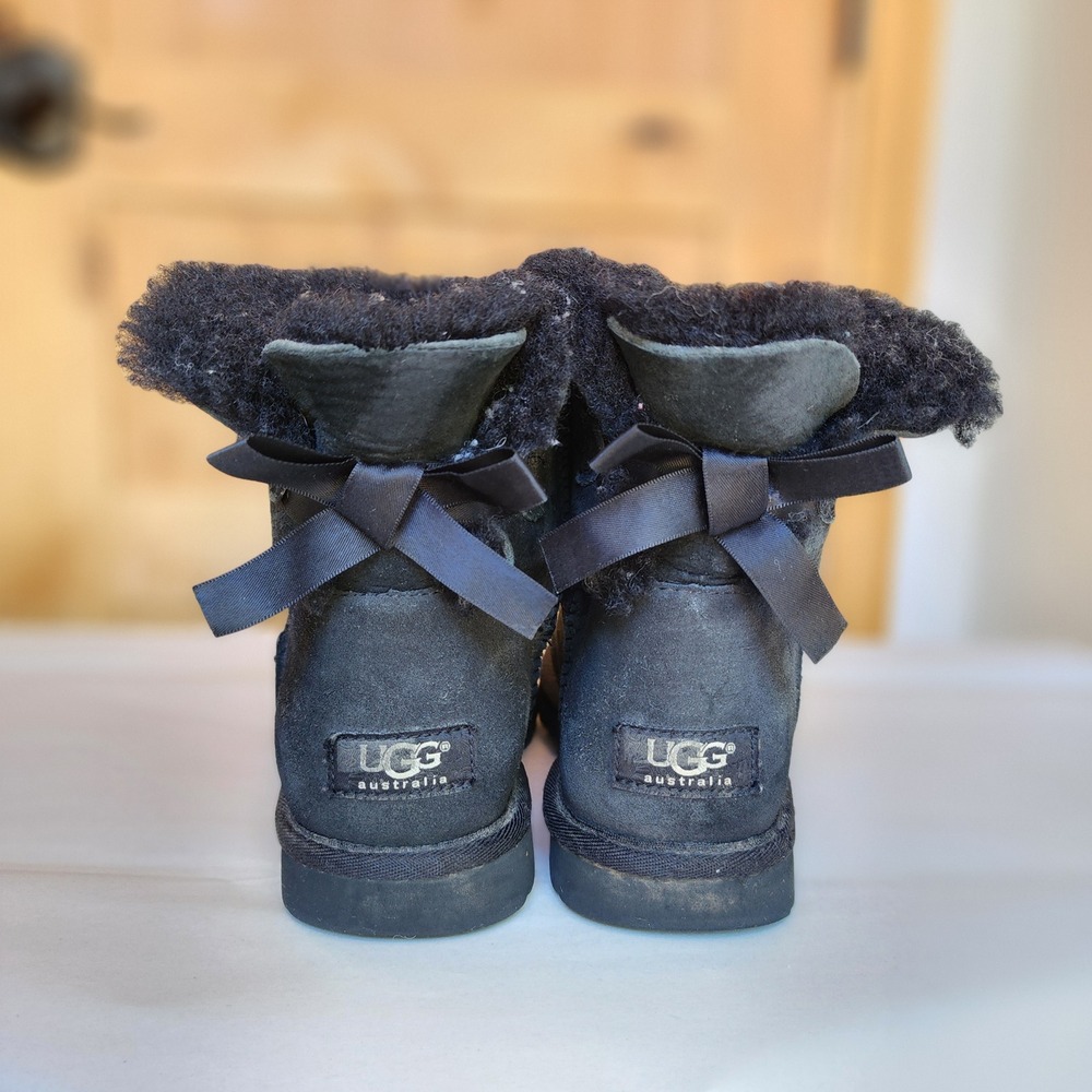 UGG Sz 6 Black Suede Mini Bailey Bow II Ankle Boots 1005062